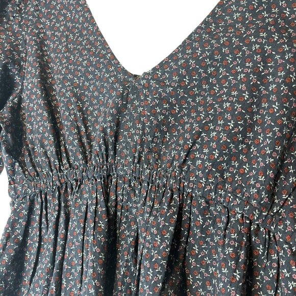 Madewell Women's M Tie-Back Peplum Top in Campden Daisies Deep Indigo Floral‎ - Picture 6 of 9